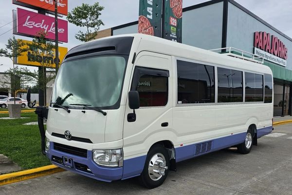 Honduras Tourist Shuttle Service - Private Van Central America